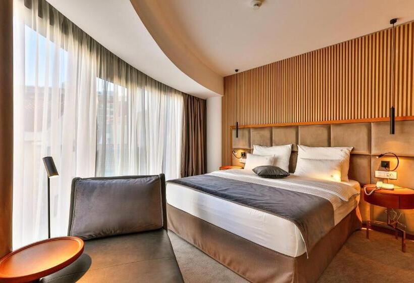 سوییت سوپریور, Fagus By Aycon