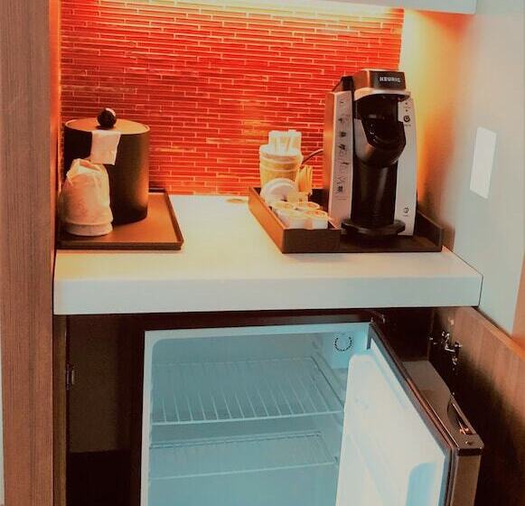 带2个双人床的标准工作室, Hilton Garden Inn West Palm Beach I95 Outlets