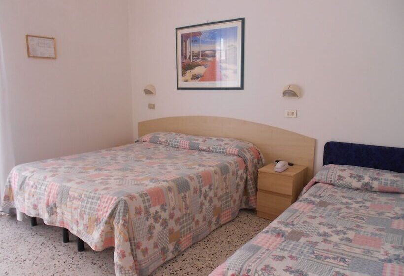 エコノミートリプルルーム, Laguna Blu