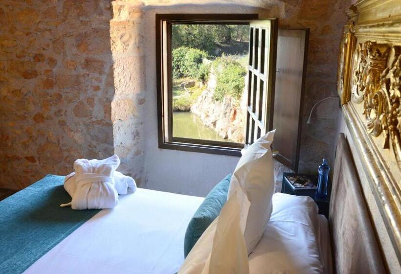 スーペリアールーム, Moli De L Escala