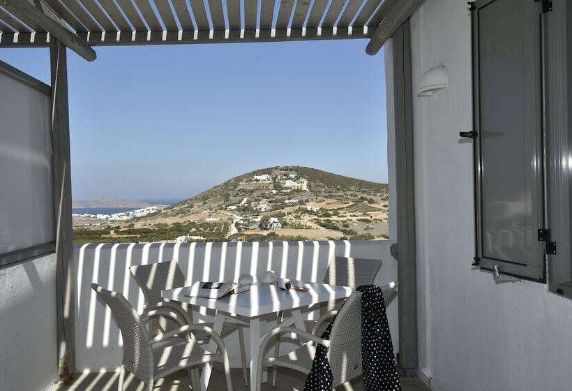 Полулюкс, Naoussa Hills Boutique Resort  Adults Only