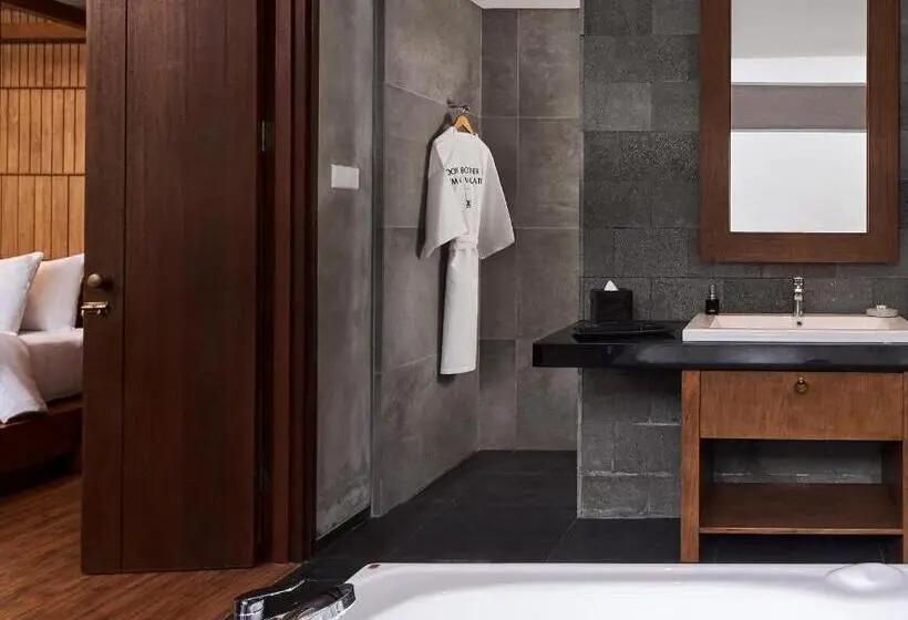 Villa 1 Bedroom with Swimming Pool, Cross Bali Breakers