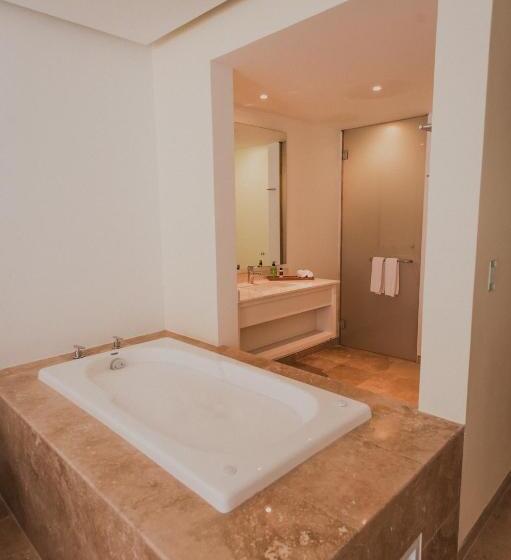 جناح بريميوم, Antera Hotel & Residences