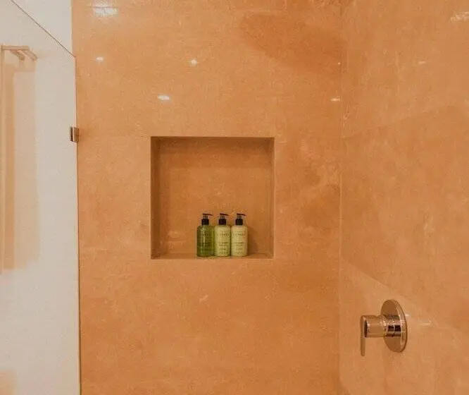 سوئیت پریمیوم, Antera Hotel & Residences