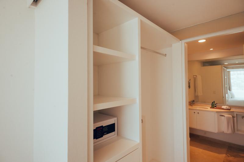 جناح, Antera Hotel & Residences