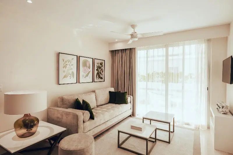 سوییت, Antera Hotel & Residences
