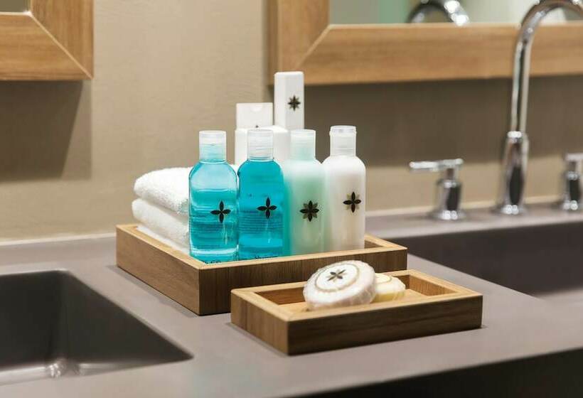 سوییت جونیور با چشمانداز دریا, Excellence Oyster Bay Adults Only All Inclusive