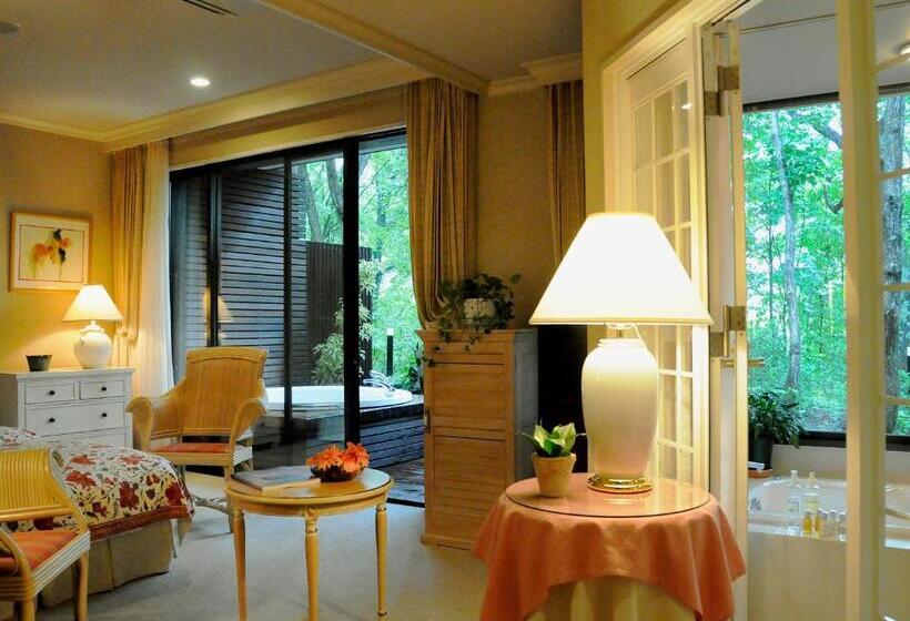 Superior Room with Terrace, La Neige By Hhg