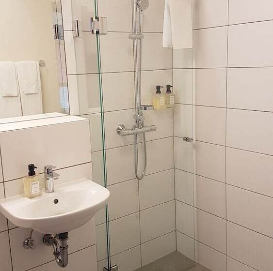 اتاق استاندارد, Hallormsstadur