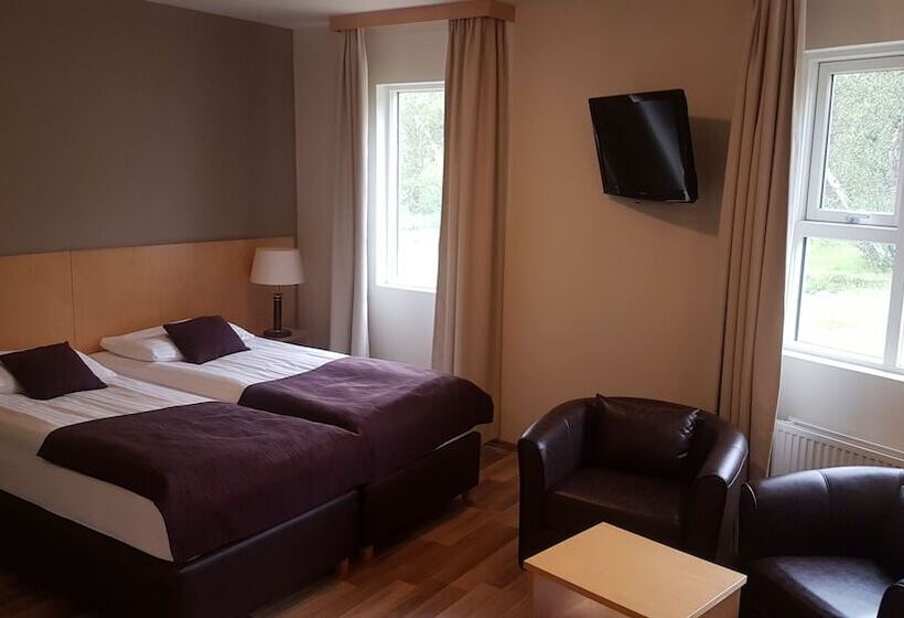 اتاق استاندارد سه نفره, Hallormsstadur