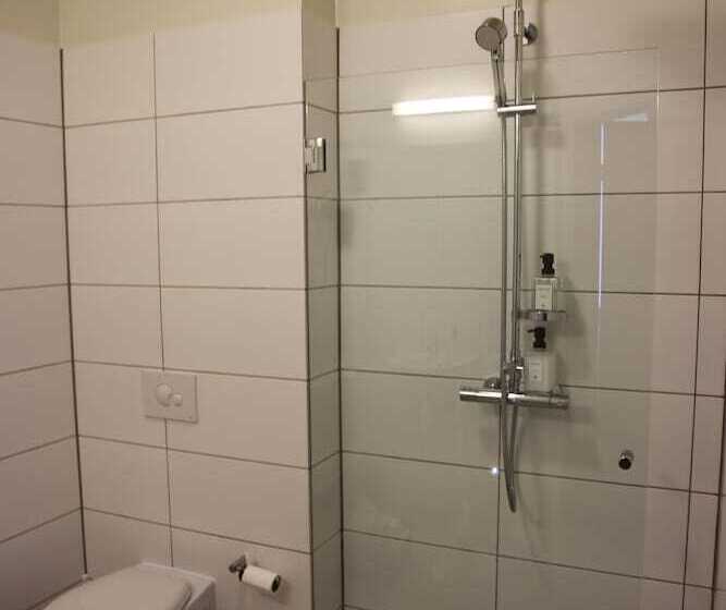 اتاق استاندارد با چشم‌انداز دریاچه, Hallormsstadur