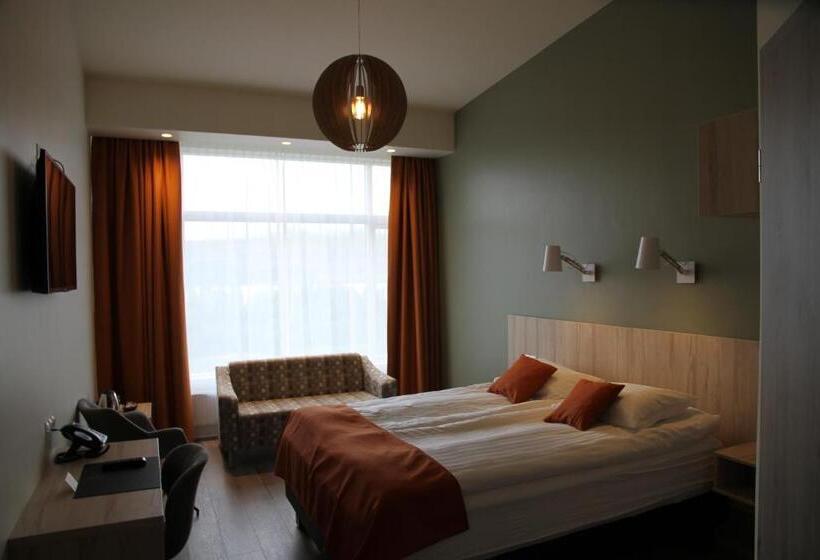 اتاق استاندارد با چشم‌انداز دریاچه, Hallormsstadur