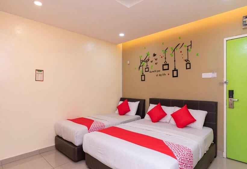 سوییت سوپریور, I Leaf Boutique