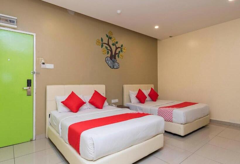 سوییت خانوادگی, I Leaf Boutique