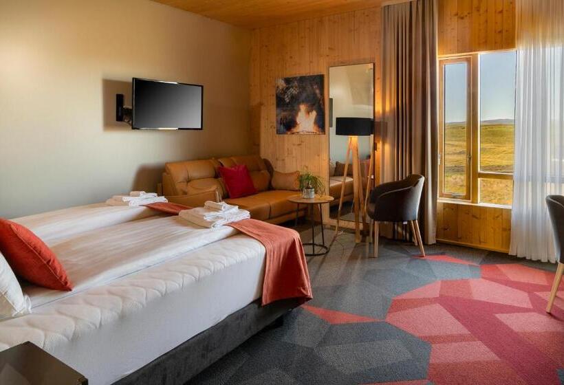 اتاق لوکس خانوادگی, Land