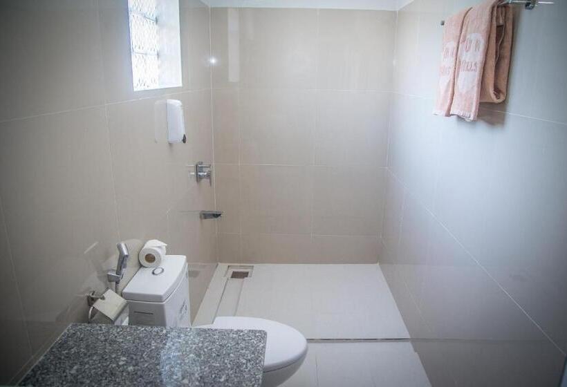 اتاق خانوادگی, Mui Ne Hills Budget