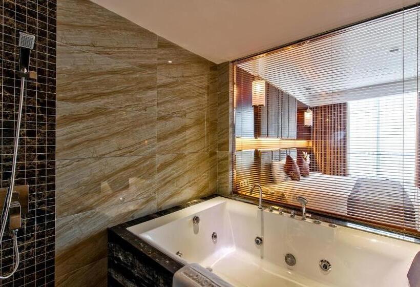 سوئیت اجرایی با چشمانداز دریا, Muong Thanh Luxury Quang Ninh