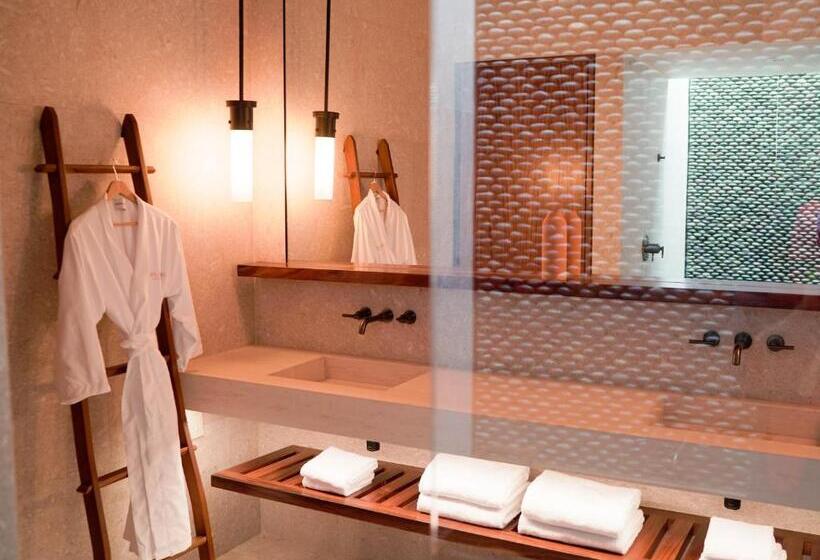 デラックストリプルルーム, Nobu Hotel Los Cabos