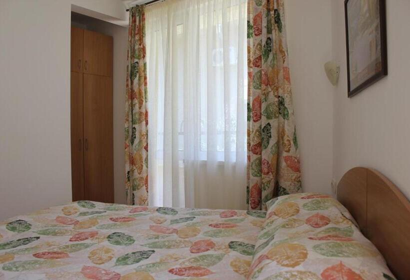 带1个卧室的公寓, Radik