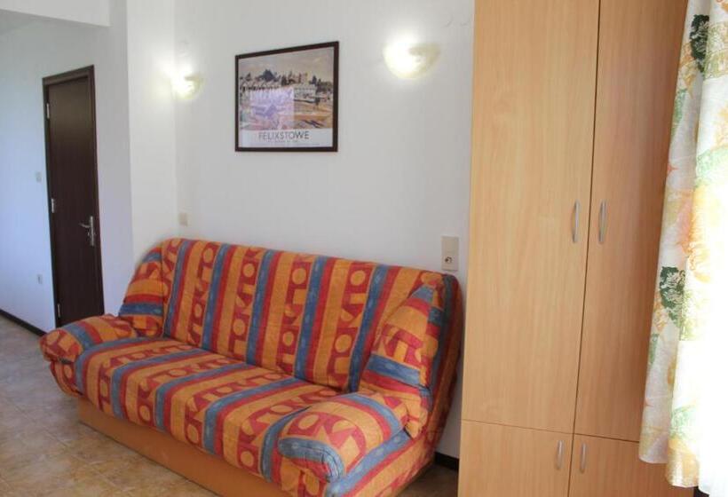 带1个卧室的公寓, Radik