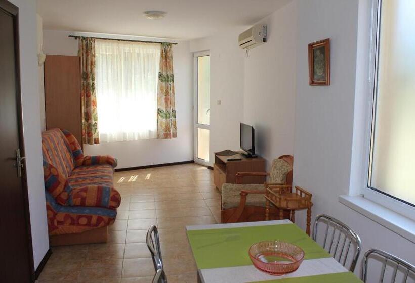 带1个卧室的公寓, Radik