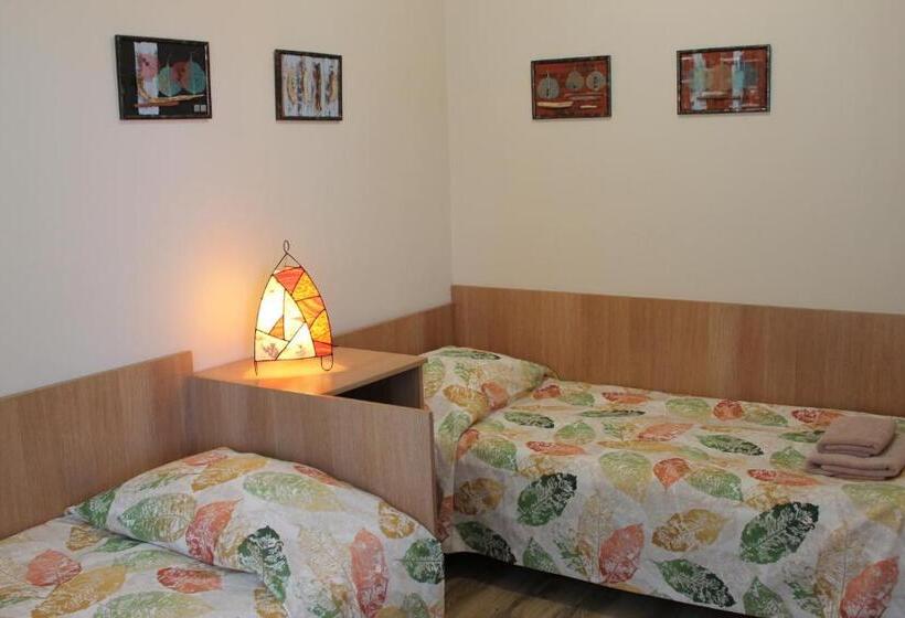 带1个卧室的高级公寓, Radik