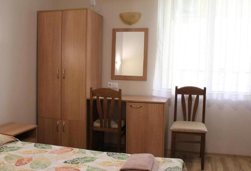 带1个卧室的高级公寓, Radik