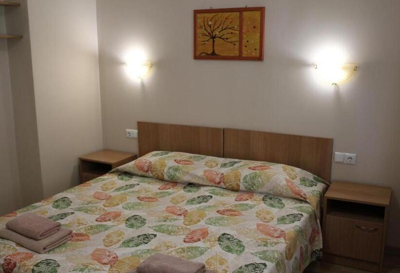 带1个卧室的高级公寓, Radik