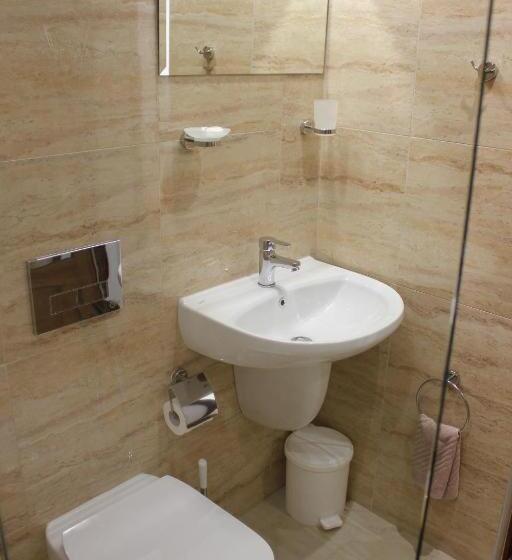 高级海景房, Radik