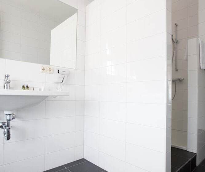 اتاق خانوادگی, Roermond Next Door