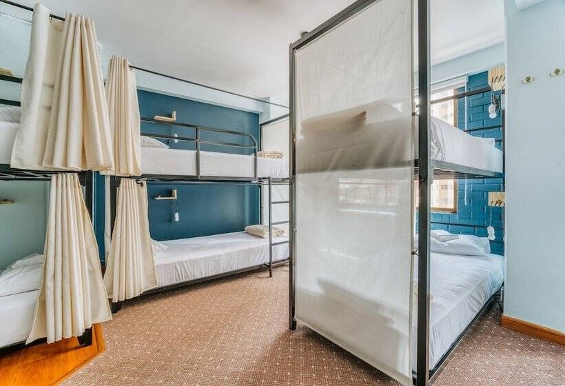 تختخواب در اتاق مشترک, Socialtel La Paz   Formerly Selina La Paz