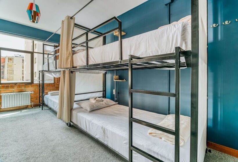 تختخواب در اتاق مشترک, Socialtel La Paz   Formerly Selina La Paz