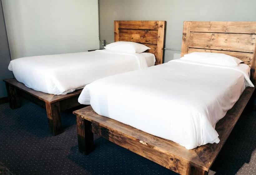 اتاق خانوادگی, Socialtel La Paz   Formerly Selina La Paz