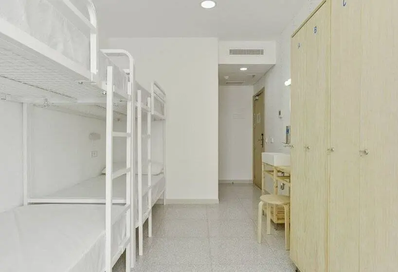 اتاق خانوادگی, Loop Inn Hostel Cartagena