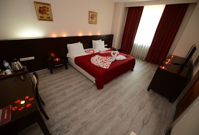 جناح, Arsan Otel