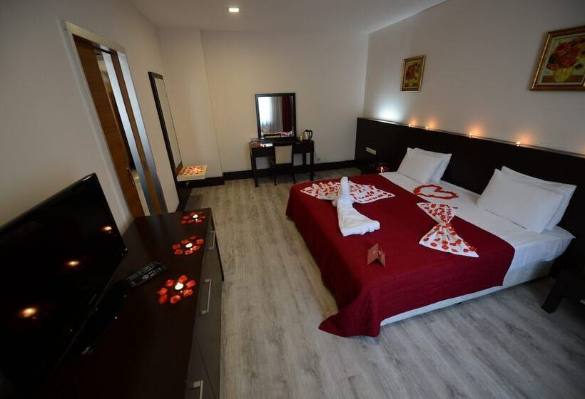 جناح, Arsan Otel