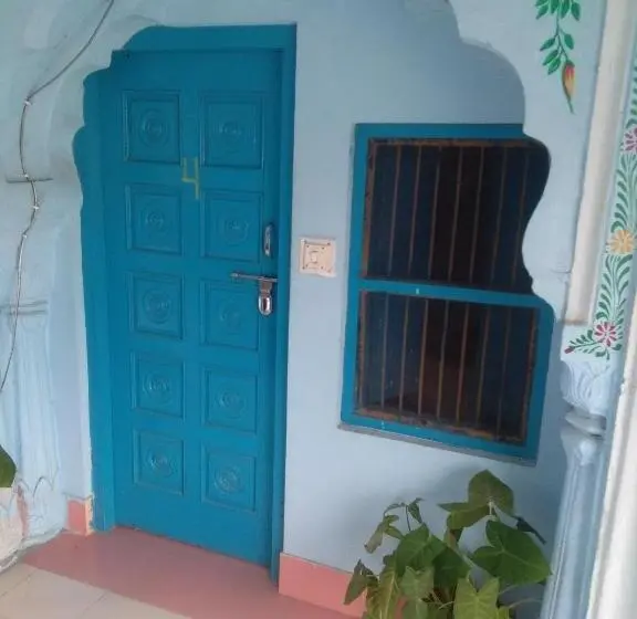 اتاق استاندارد یک نفره, Bharatpur Palace