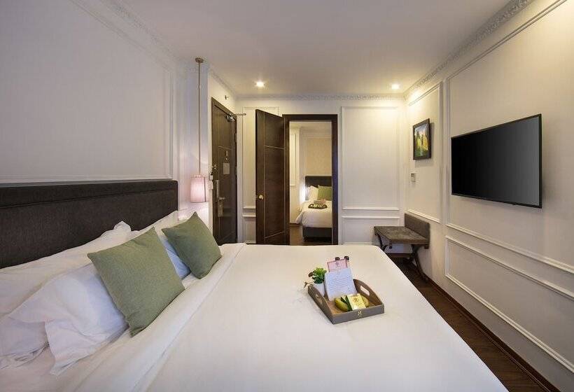 اتاق لوکس با بالکن, Hanoi Allure