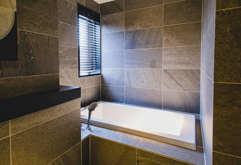 سوییت, Dhawa Yura Kyoto   Banyan Group