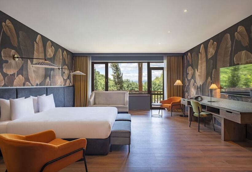 سوییت جونیور, Lopota Lake Resort & Spa