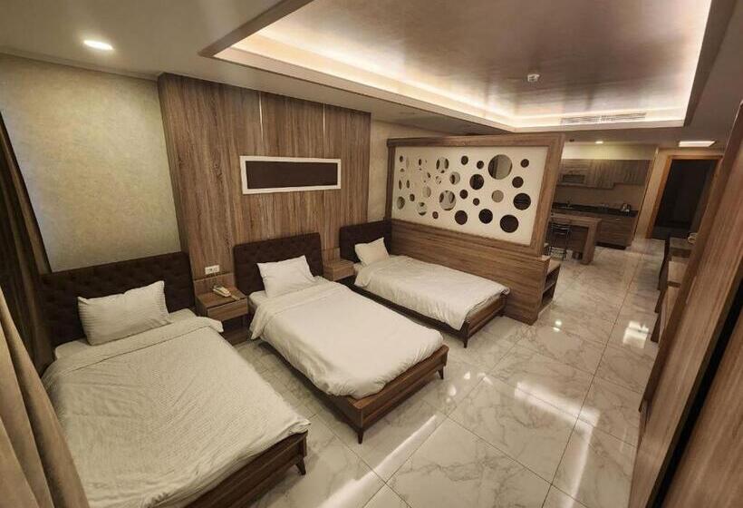 Habitación Triple Deluxe, Pearl Of Beirut Hotel & Spa