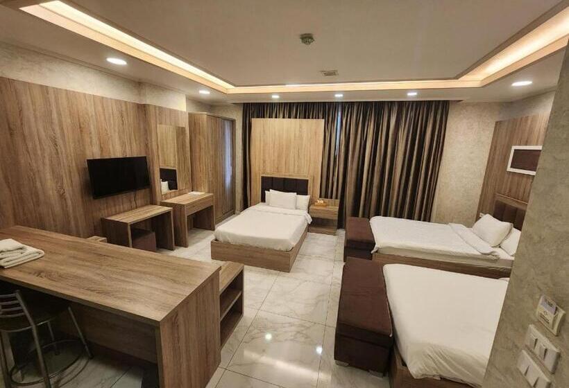 Habitación Triple Estándar, Pearl Of Beirut Hotel & Spa