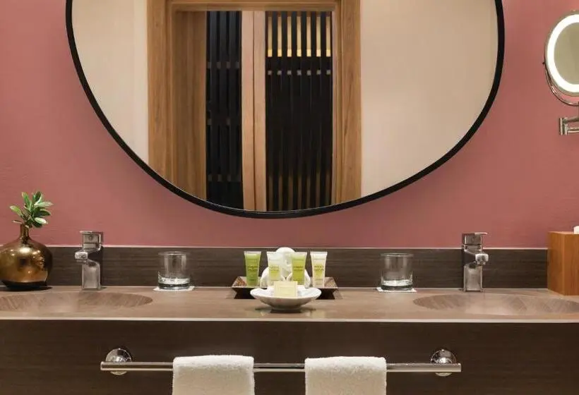 اتاق لوکس با تخت بزرگ, Secrets La Romana All Inclusive Adult Only Resort & Spa