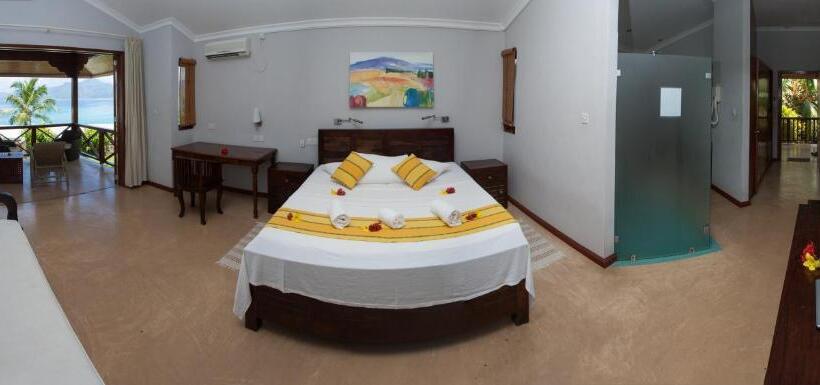 اتاق لوکس, Anse Soleil Beachcomber Hotel And Self Catering