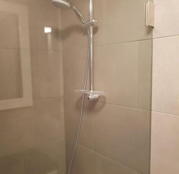 اتاق اکونومی, B Residence