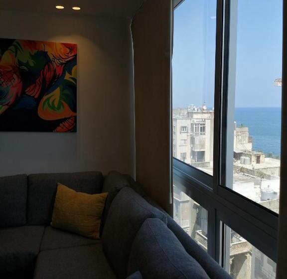 اتاق سوپریور با تخت بزرگ, B Residence