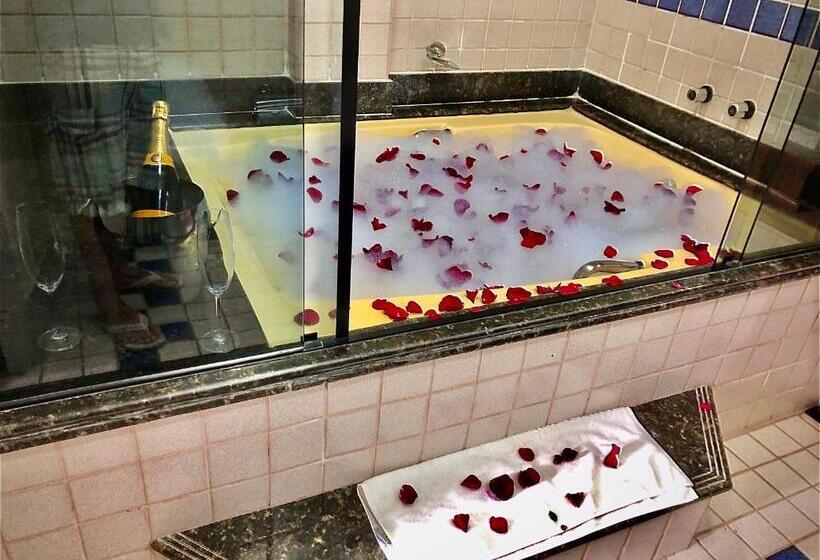 Люкс Повышенной Комфортности, Comendador