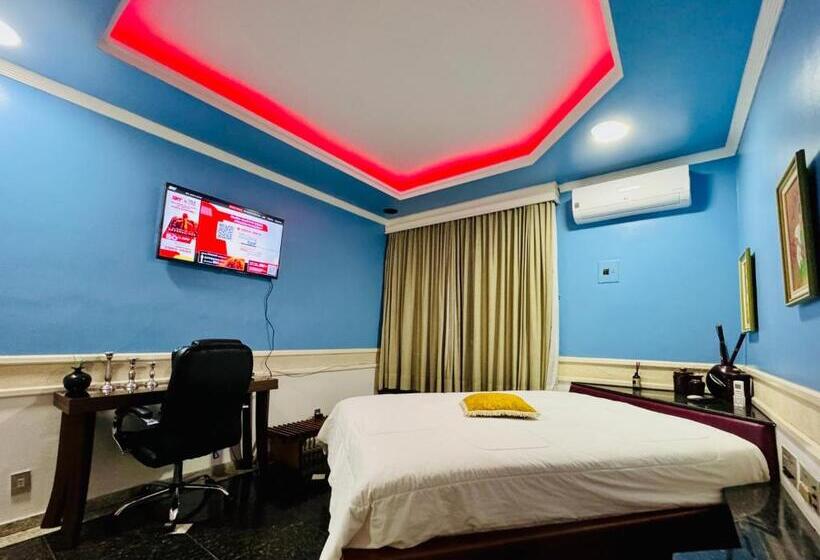 Люкс Повышенной Комфортности, Comendador