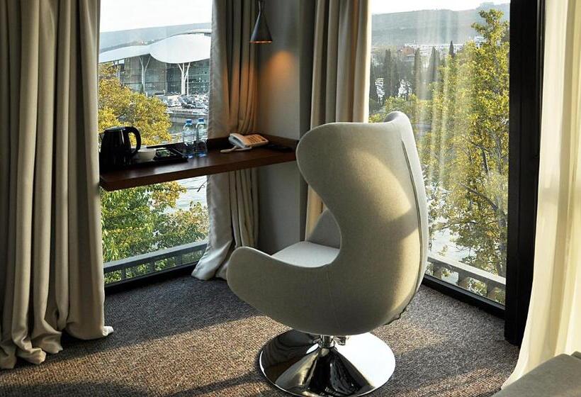 اتاق لوکس, River View Hotel Tbilisi