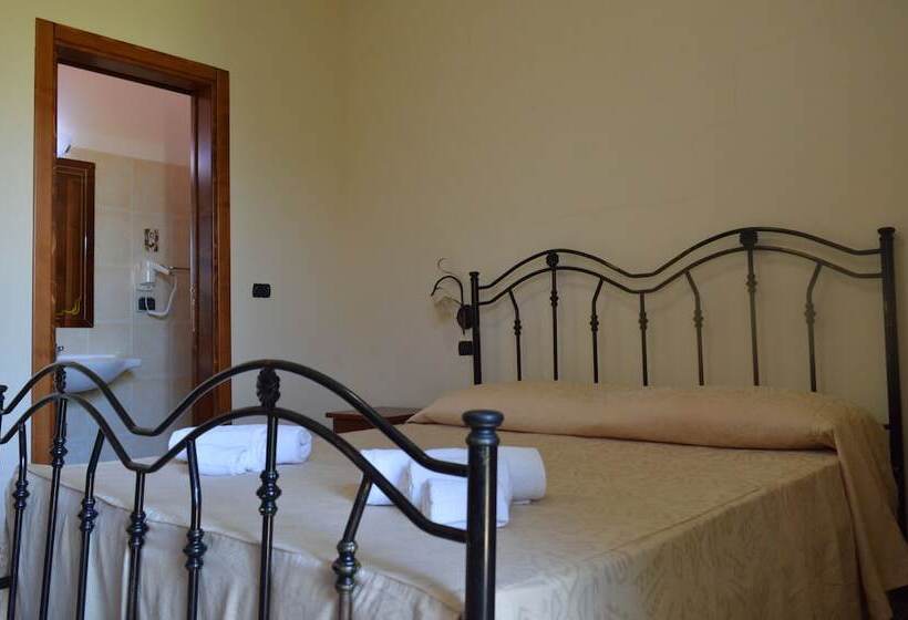 اتاق استاندارد, La Cometa